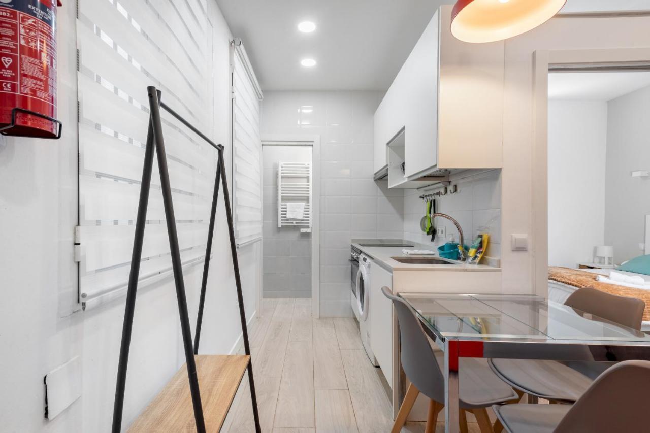 2 Bedrooms 1 Bathroom Furnished - Lavapies - Modern - Mintystay Madrid Eksteriør billede