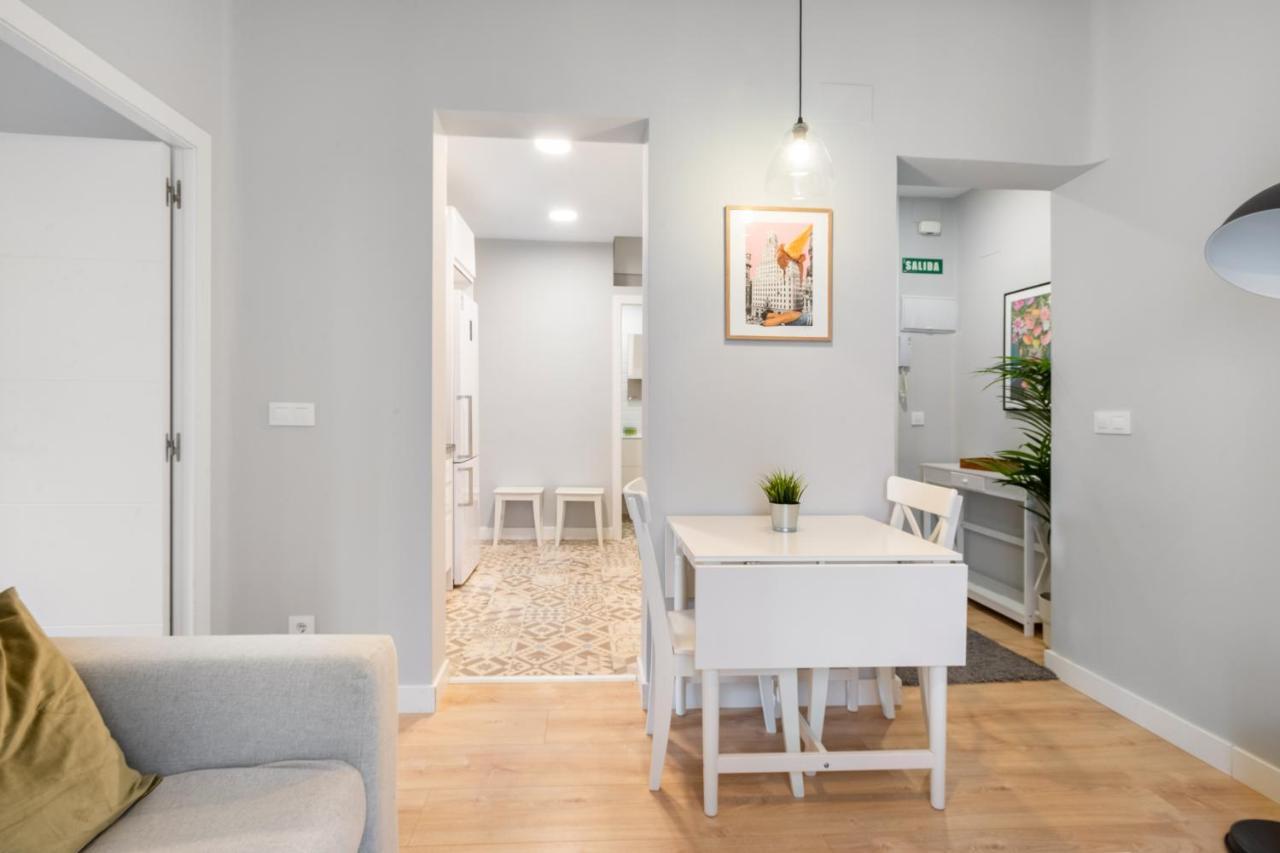 2 Bedrooms 1 Bathroom Furnished - Lavapies - Modern - Mintystay Madrid Eksteriør billede