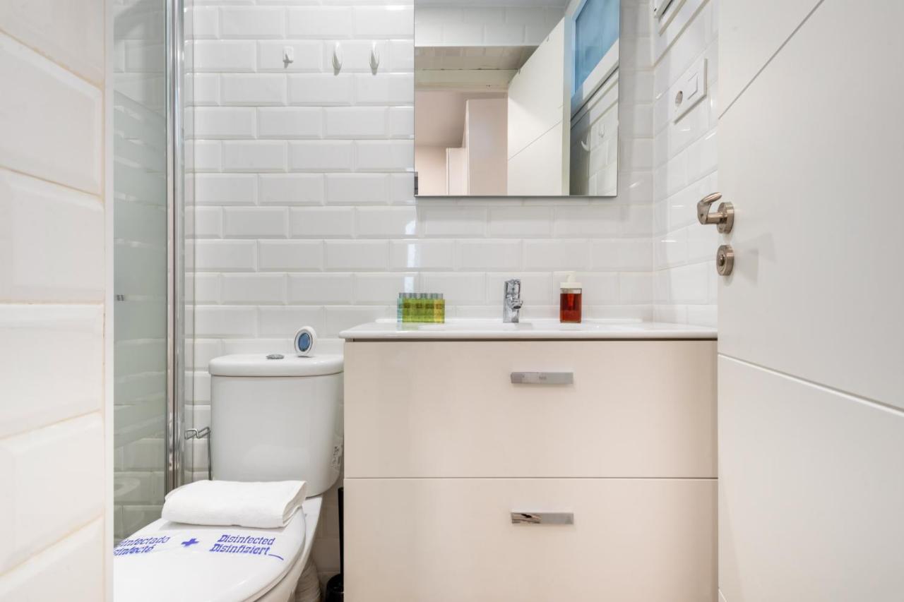 2 Bedrooms 1 Bathroom Furnished - Lavapies - Modern - Mintystay Madrid Eksteriør billede