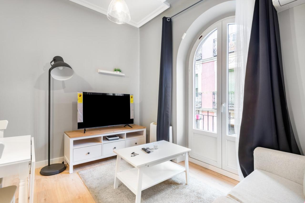 2 Bedrooms 1 Bathroom Furnished - Lavapies - Modern - Mintystay Madrid Eksteriør billede